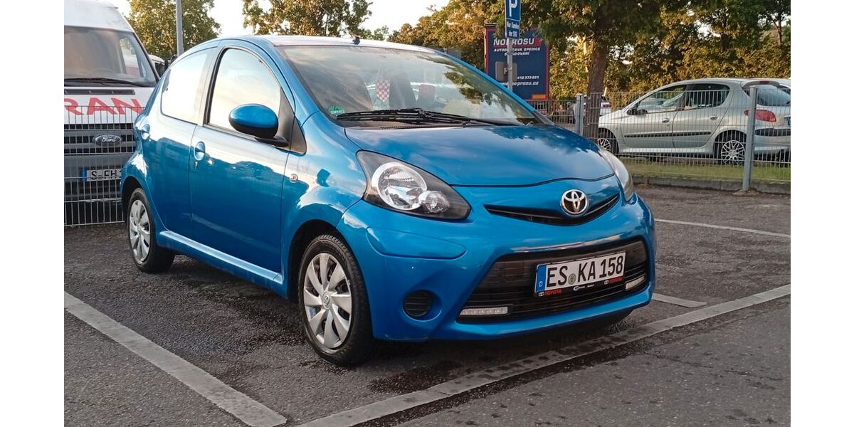 Toyota Aygo (X) 75.765 km 4.800 &euro; Esslingen am Neckar 73734