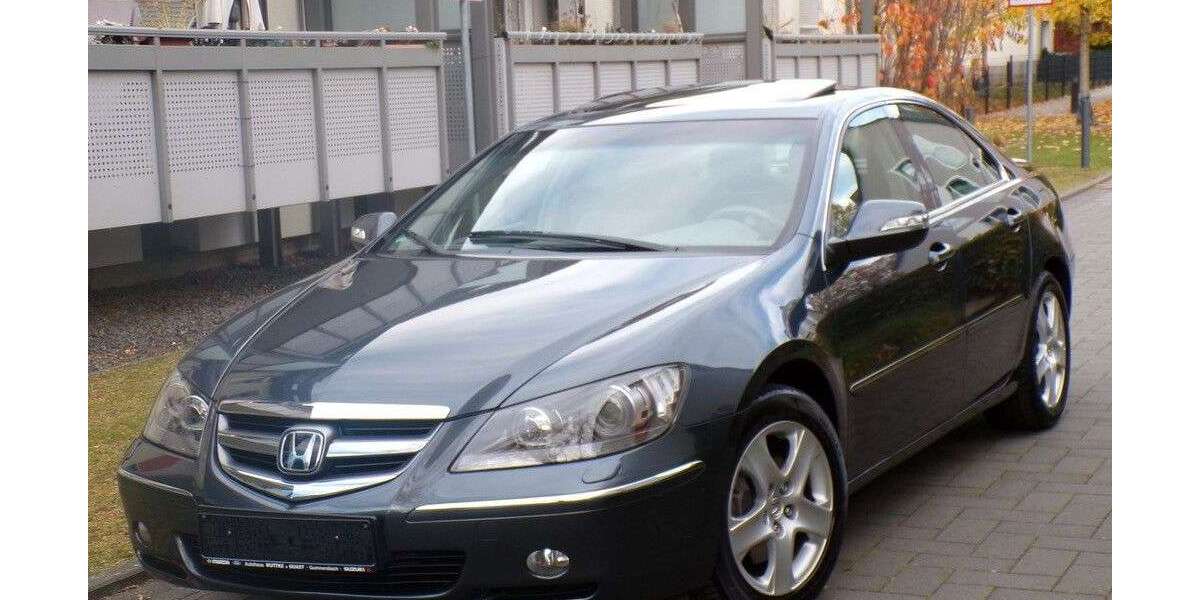 Honda Legend 155.000 km 8.840 € Düsseldorf 40468
