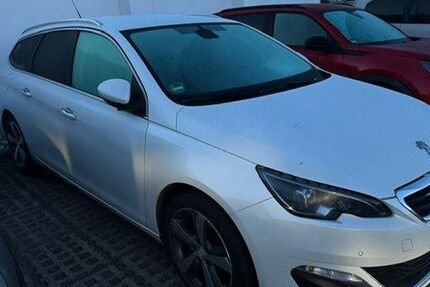 Peugeot 308 196.354 km 6.250 € Dessau-Roßlau 06849