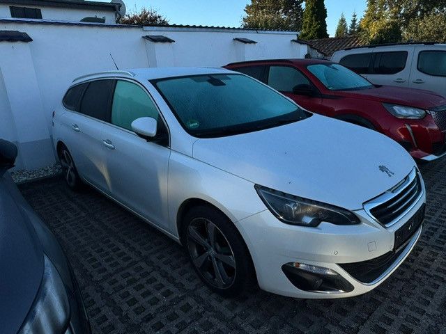 Peugeot 308 196.354 km 6.450 € Dessau-Roßlau 06849