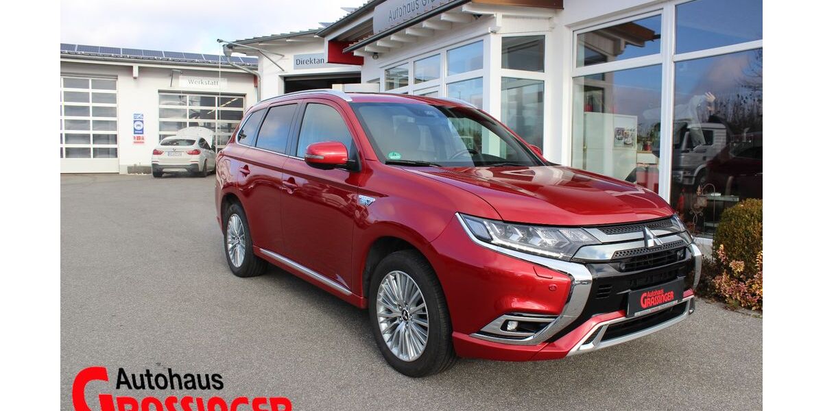 Mitsubishi Plug-in Hybrid Outlander 86.000 km 18.990 € Regen 94209