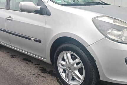 Renault Clio 155.000 km 2.299 &euro; Bad Kreuznach 55543