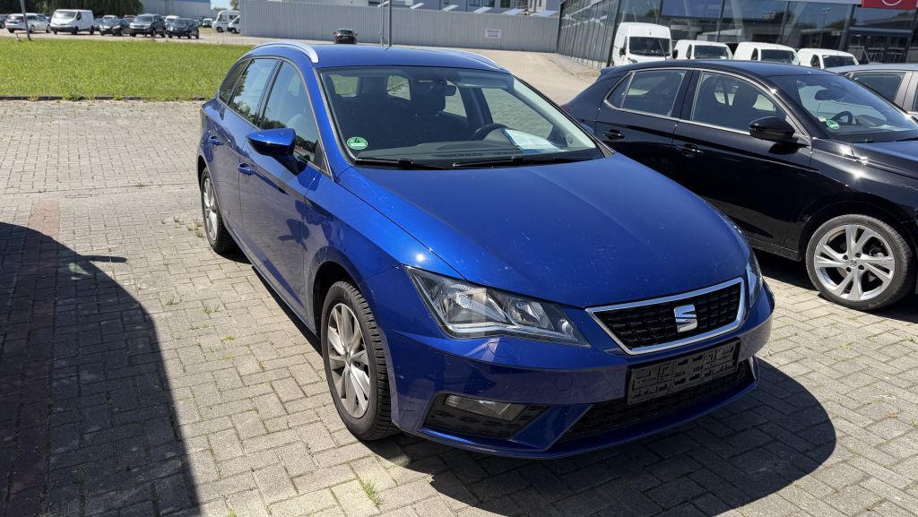 Seat Leon 74.400 km 12.990 &euro; Wilhelmshaven 26389