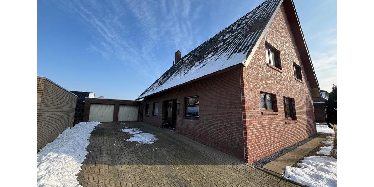 Dachgeschoßwohnung Garrel - 5 Zimmer, 95 m&sup2;, 700&euro; | Angebot:25280342