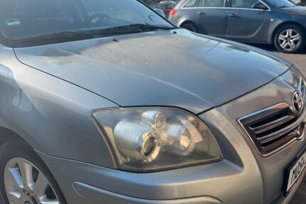 Toyota Avensis 187.000 km 4.500 &euro; Mosbach 74821