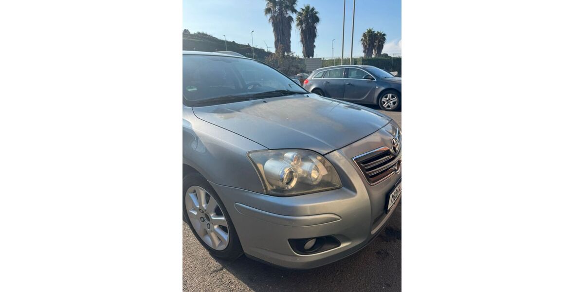 Toyota Avensis 187.000 km 4.500 &euro; Mosbach 74821