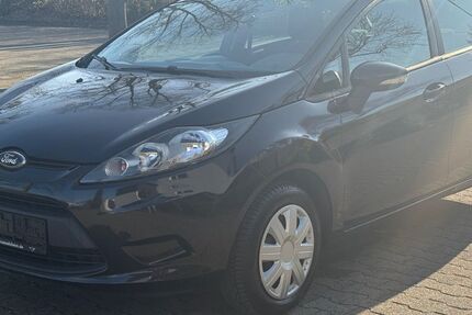 Ford Fiesta 200.000 km 3.598 &euro; Rüsselsheim 65428