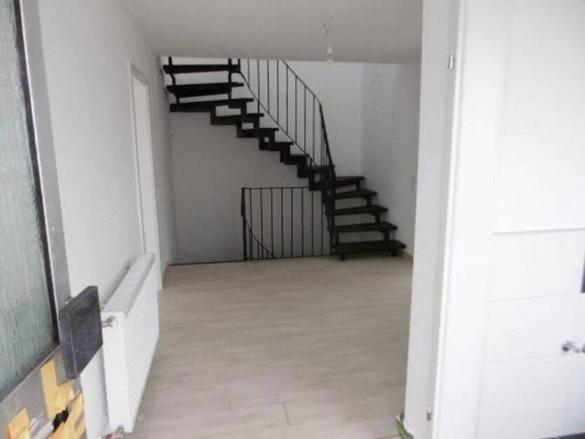 Familienfreundliches umfangfreich modernisiertes REH in guter Lage