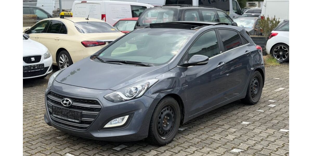 Hyundai i30 90.000 km 6.990 &euro; Ludwigshafen 67059