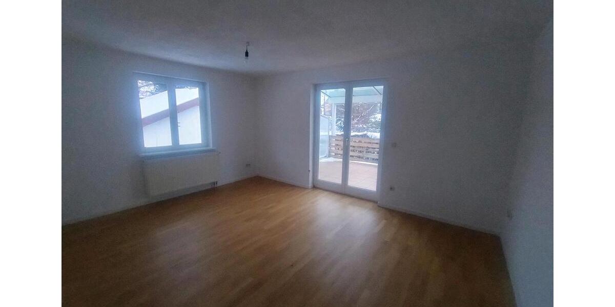 4-Zimmerwohnung mit Garten und Garage 4 zimmer