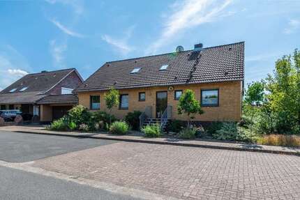 Haus zum Kaufen in Rühen 390.000 € 230 m² 6 zimmer