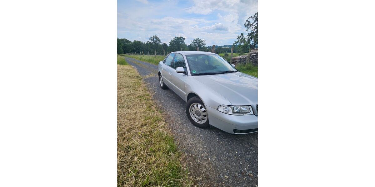 Audi A4 69.800 km 5.600 &euro; Buchholz 53567