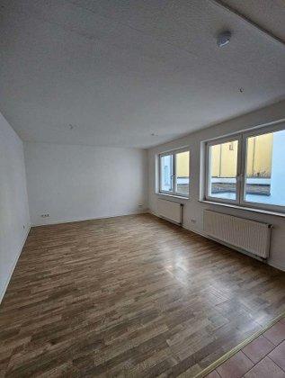 Etagenwohnung Gotha - 3 Zimmer, 73 m&sup2;, 455&euro; | Angebot:26005411