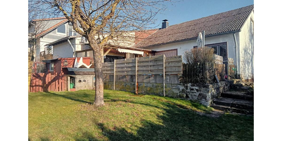 Etagenwohnung Lichtenfels - 11 Zimmer, 280 m&sup2;, 155.000&euro; | Angebot:25393841