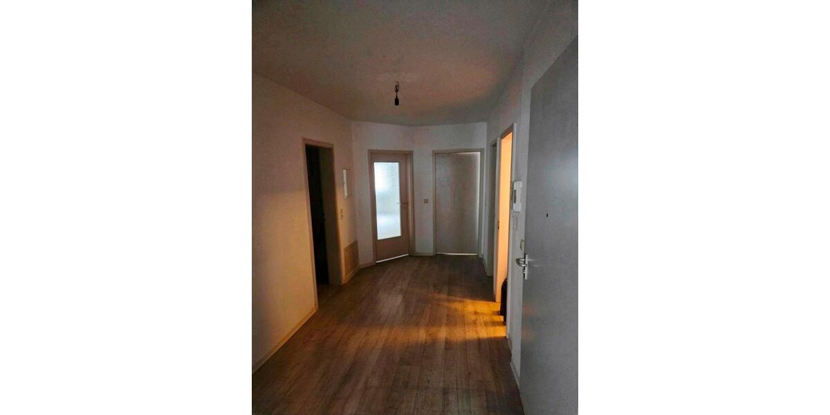 Etagenwohnung Kastellaun - 3 Zimmer, 102 m&sup2;, 180.000&euro; | Angebot:26040301