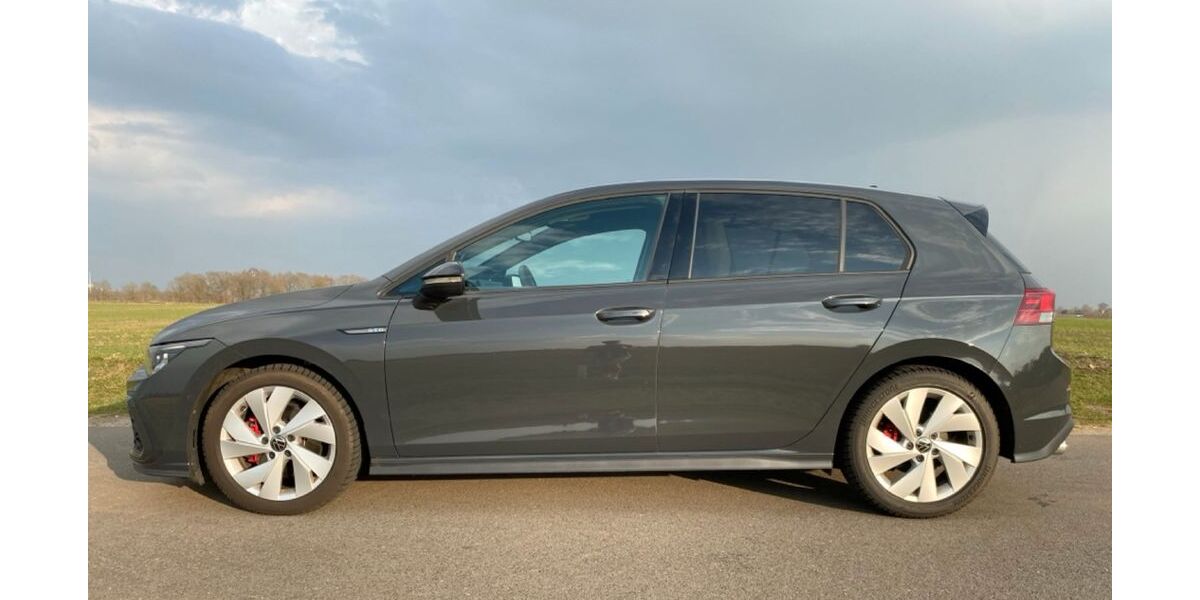 VW Golf 79.823 km 29.860 &euro; Moisburg 21647