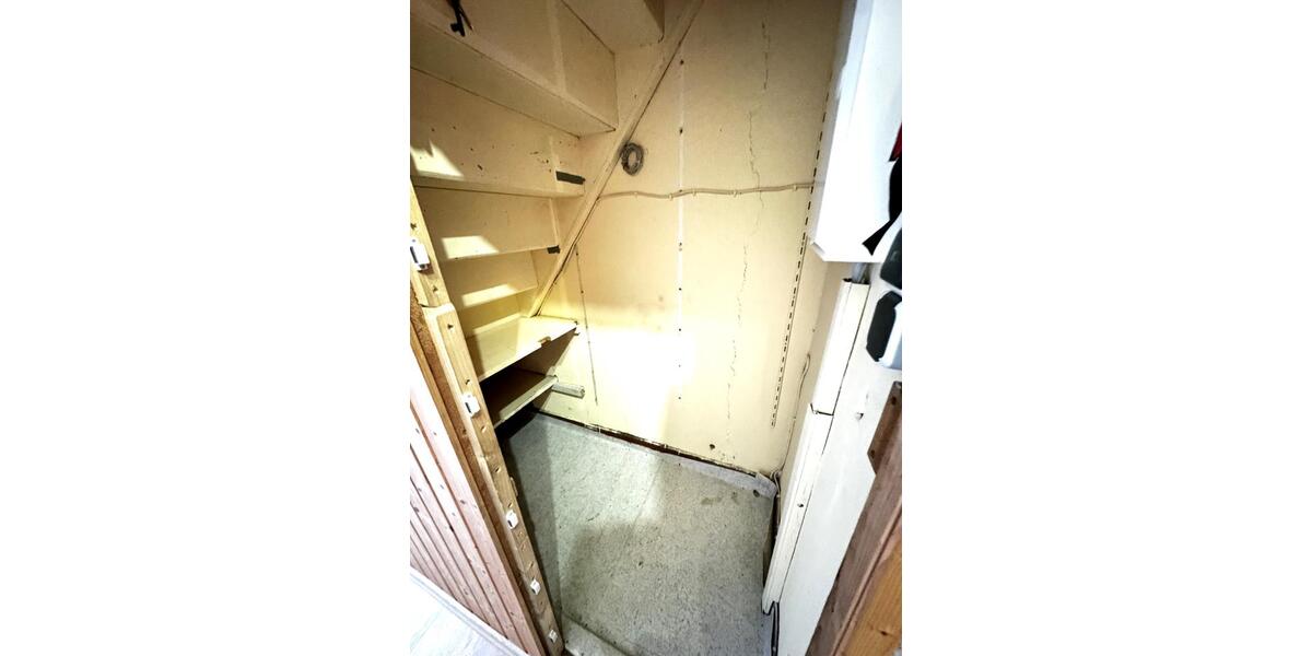 Etagenwohnung Bleckede - 6 Zimmer, 147 m&sup2;, 1.225&euro; | Angebot:26350832