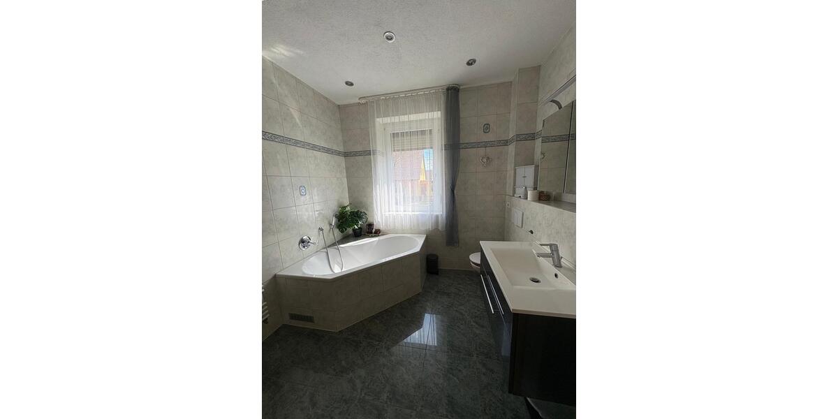 Mehrfamilienhaus, Wohnhaus Naumburg (Saale) - 375.000&euro; | Angebot:27073186