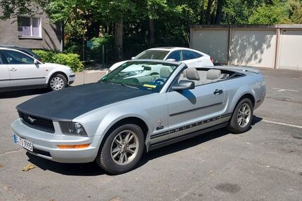 Ford Mustang 215.000 km 14.500 € Berlin 12351