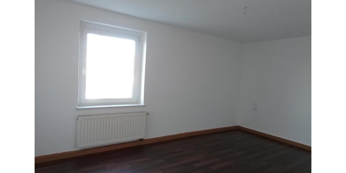 Etagenwohnung Bischofswerda - 4 Zimmer, 86 m&sup2;, 350&euro; | Angebot:26394900