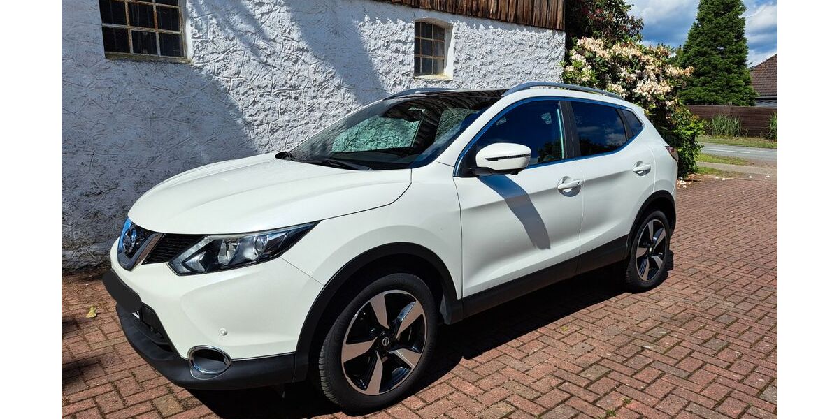 Nissan Qashqai 121.776 km 12.900 &euro; Betzendorf 21386