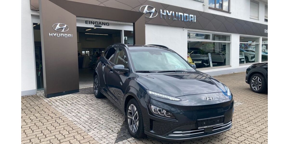 Hyundai KONA 9.600 km 23.990 &euro; Emmendingen-Kollmarsreute 79312