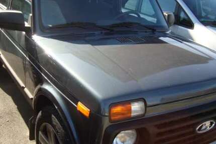 Lada 4x4 15.000 km 15.900 &euro; Fronreute 88273
