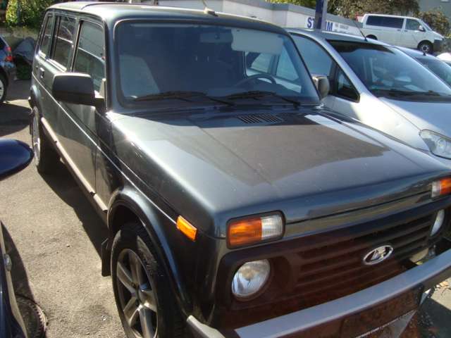 Lada 4x4 15.000 km 15.900 &euro; Fronreute 88273