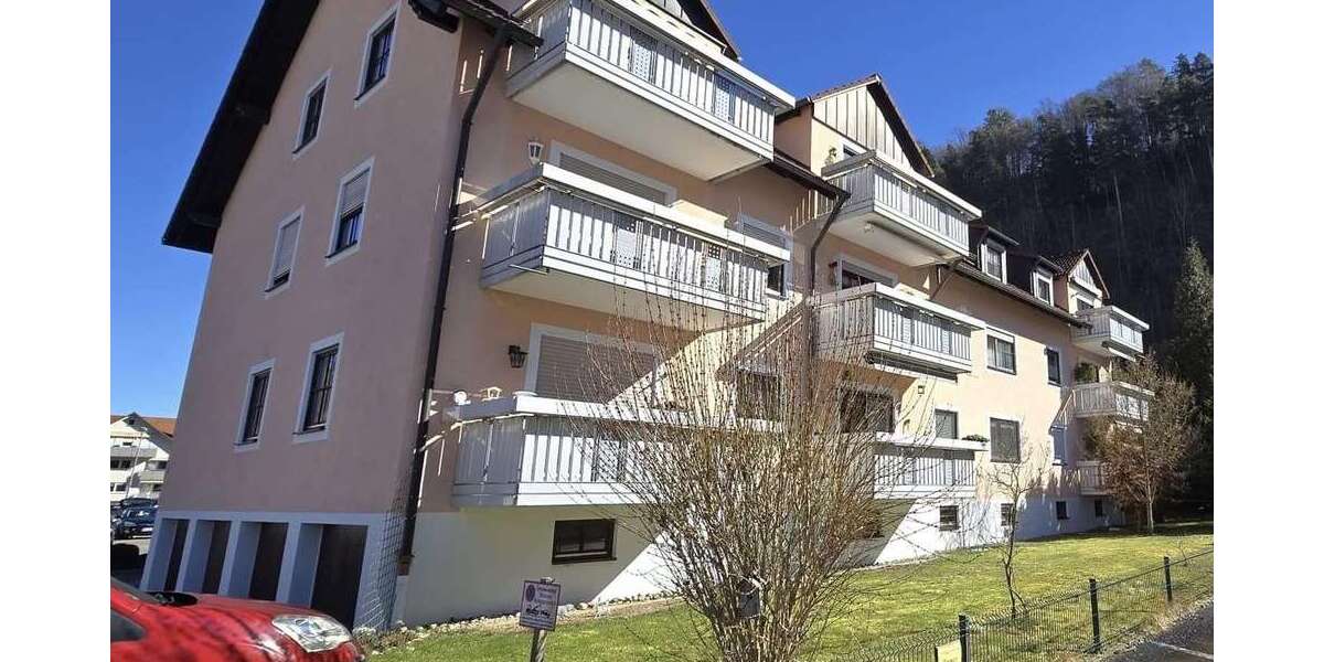 Etagenwohnung Sulz am Neckar - 2.5 Zimmer, 74 m&sup2;, 210.000&euro; | Angebot:25273732