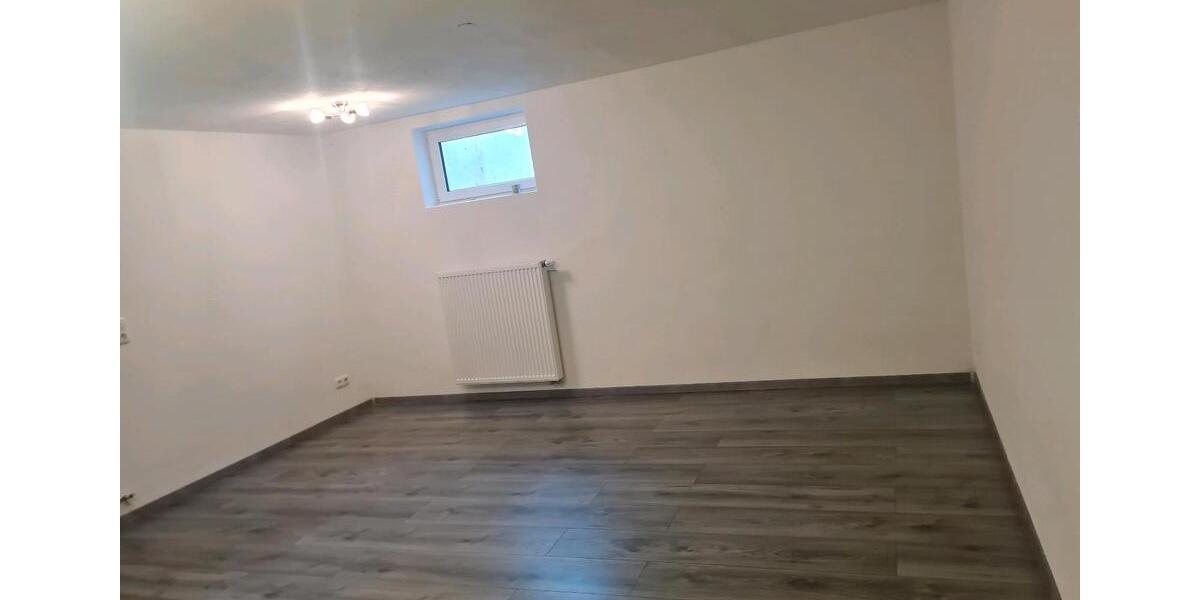 Etagenwohnung Wiesenfelden - 2 Zimmer, 85 m&sup2;, 750&euro; | Angebot:25376391