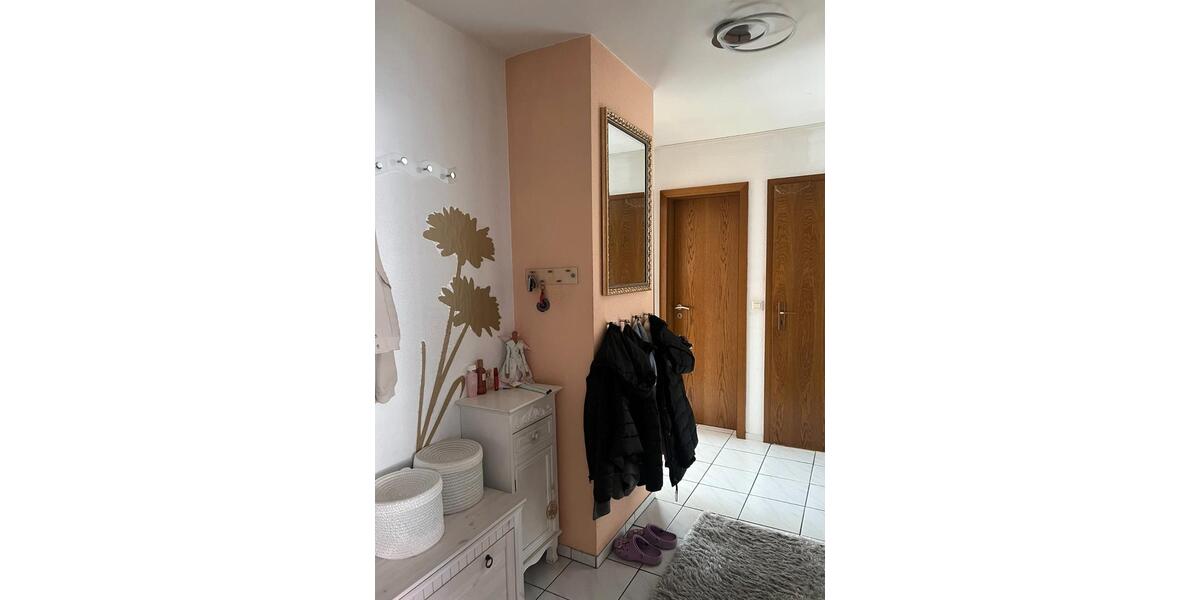 Doppelhaushälfte Gosheim - 7 Zimmer, 170 m&sup2;, 328.000&euro; | Angebot:26356023