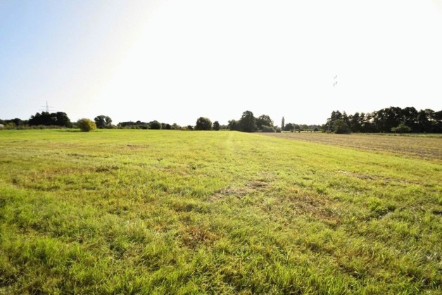 Landwirtschaftliche Fläche zu verkaufen Verpachtung möglich - Grundstück Stuhr | Angebot:22914334