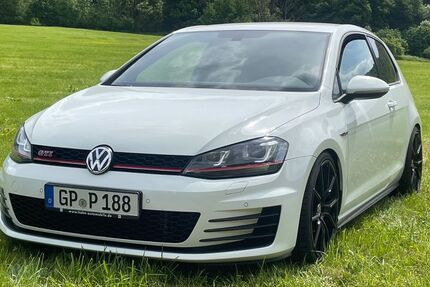 VW Golf 92.000 km 16.800 &euro; Gosbach 73342