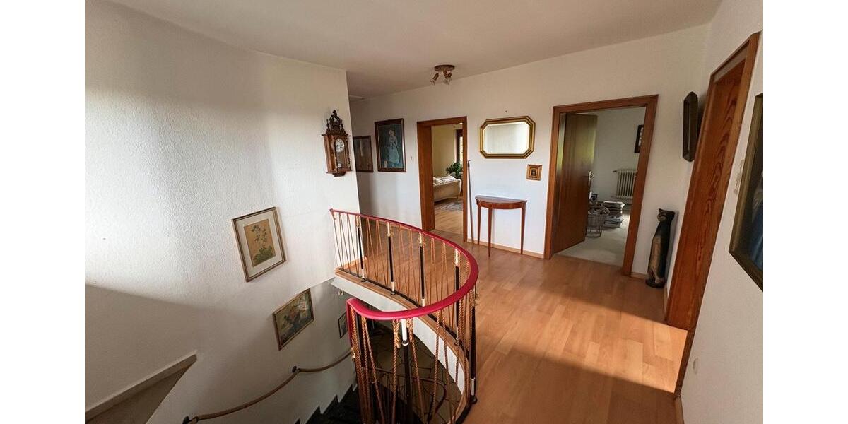 Einfamilienhaus Wabern - 10 Zimmer, 240 m&sup2;, 295.000&euro; | Angebot:26962325