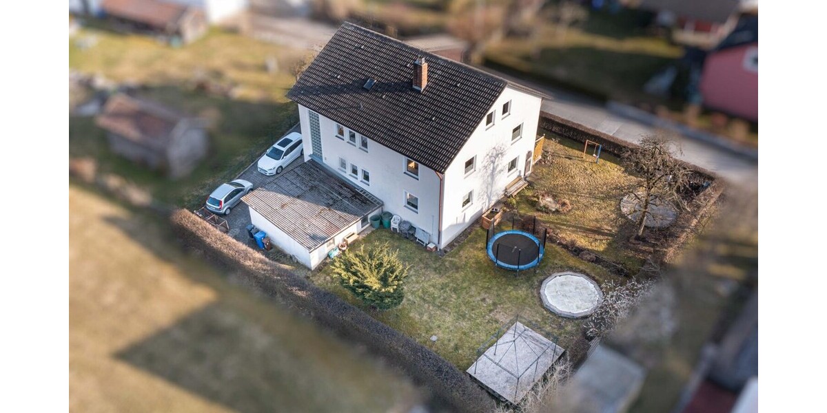 Interessantes Mehrfamilienhaus als Kapitalanlage oder Mehrgenerationenwohnen - Mehrfamilienhaus, Wohnhaus Waldmünchen | Angebot:25991949