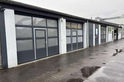 Halle in Lohmar 1.120 € 140 m²