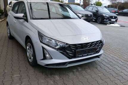 Hyundai i20 12.100 km 17.990 &euro; Stadtbergen 86391