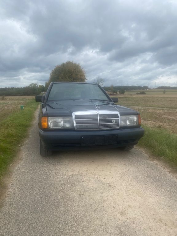 Mercedes-Benz 190 170.500 km 8.390 € Niestetal 34226