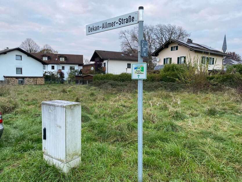 Grundstück zu verkaufen in Schechen 900.000 € 1022 m²