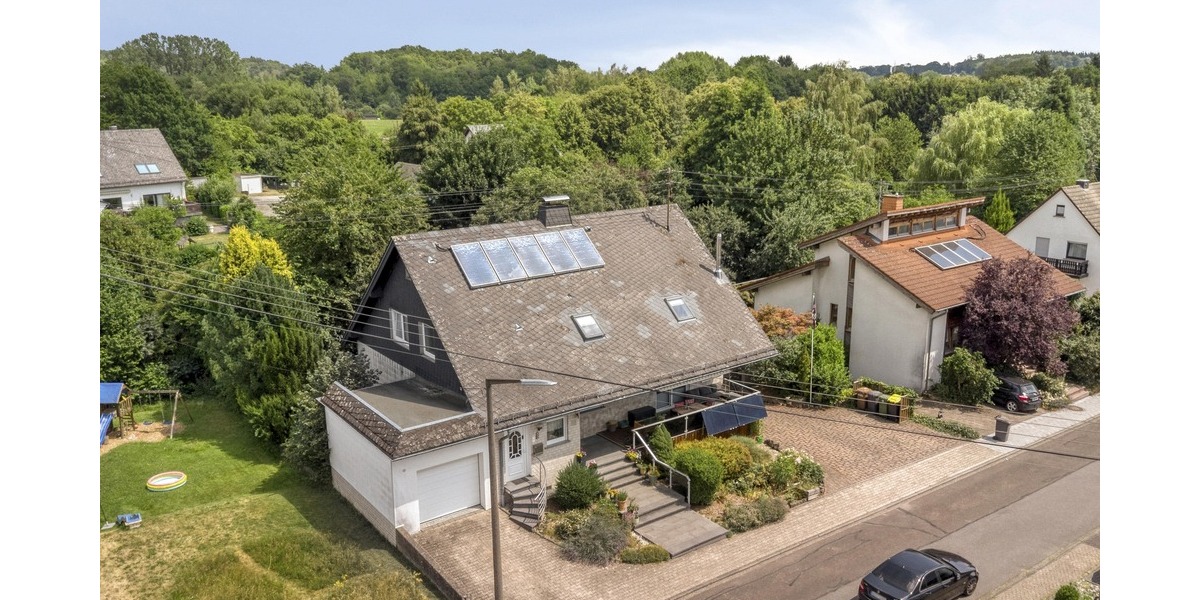 Freistehendes Einfamilienhaus mit Einliegerwohnung - Einliegerwohnung Staudt | Angebot:27120339