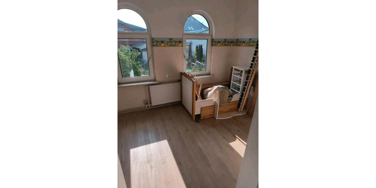 Einfamilienhaus Husum - 7 Zimmer, 173 m&sup2;, 145.000&euro; | Angebot:26850841