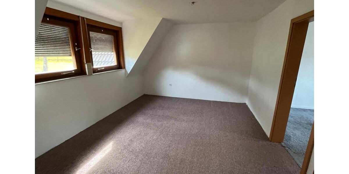 Doppelhaushälfte Siegen Eiserfeld - 4 Zimmer, 105 m&sup2;, 180.000&euro; | Angebot:26821761