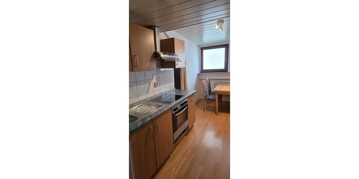 Dachgeschoßwohnung Lahnstein - 2 Zimmer, 45 m&sup2;, 380&euro; | Angebot:24770591