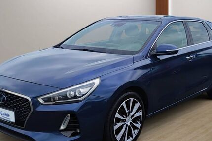 Hyundai i30 81.300 km 13.490 &euro; Bremerhaven 27568
