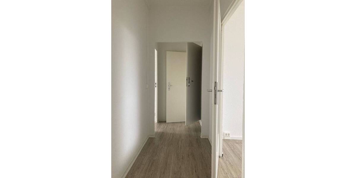 Etagenwohnung Döbeln Pommlitz - 3 Zimmer, 60 m&sup2;, 305&euro; | Angebot:26658235