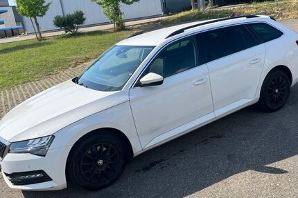 Skoda Superb 237.000 km 12.690 &euro; Ludwigsburg 71642