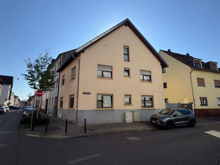 Mehrfamilienhaus, Wohnhaus Mannheim / Neckarau Neckarau - 9 Zimmer, 200 m&sup2;, 530.000&euro; | Angebot:24594249