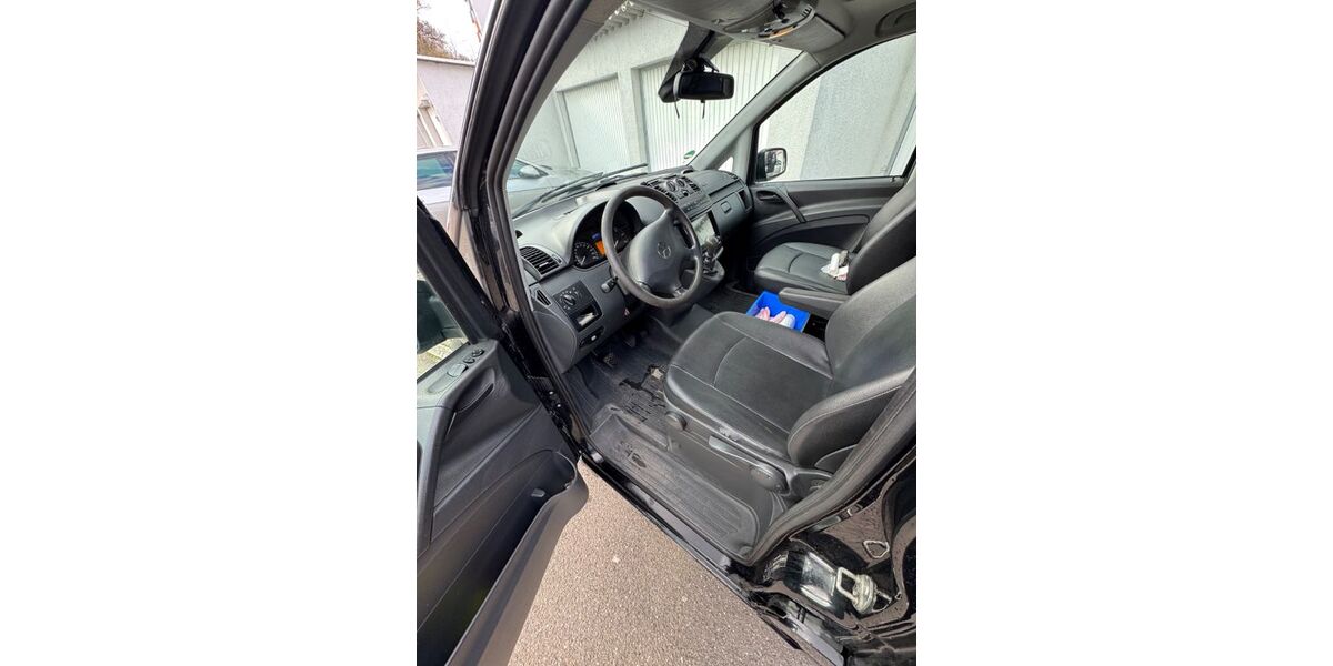 Mercedes-Benz Vito 228.569 km 7.800 &euro; Sindelfingen 71065
