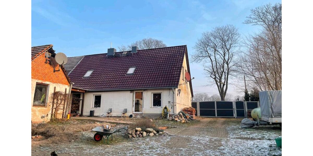 Doppelhaushälfte Dorf Mecklenburg - 5 Zimmer, 150 m&sup2;, 225.000&euro; | Angebot:26339095