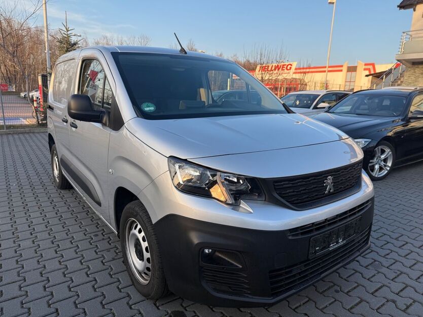 Peugeot Partner 156.000 km 10.300 € chemnitz 09120